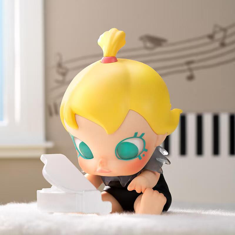 MOLLY-WHEN I WAS THREE SERIES FIGURE