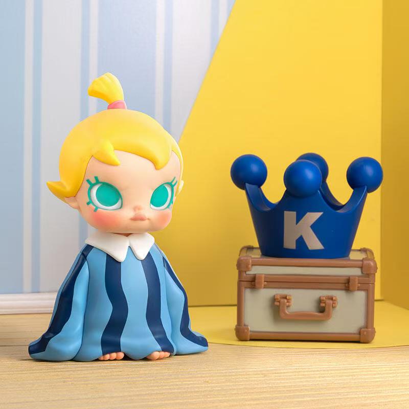MOLLY-WHEN I WAS THREE SERIES FIGURE