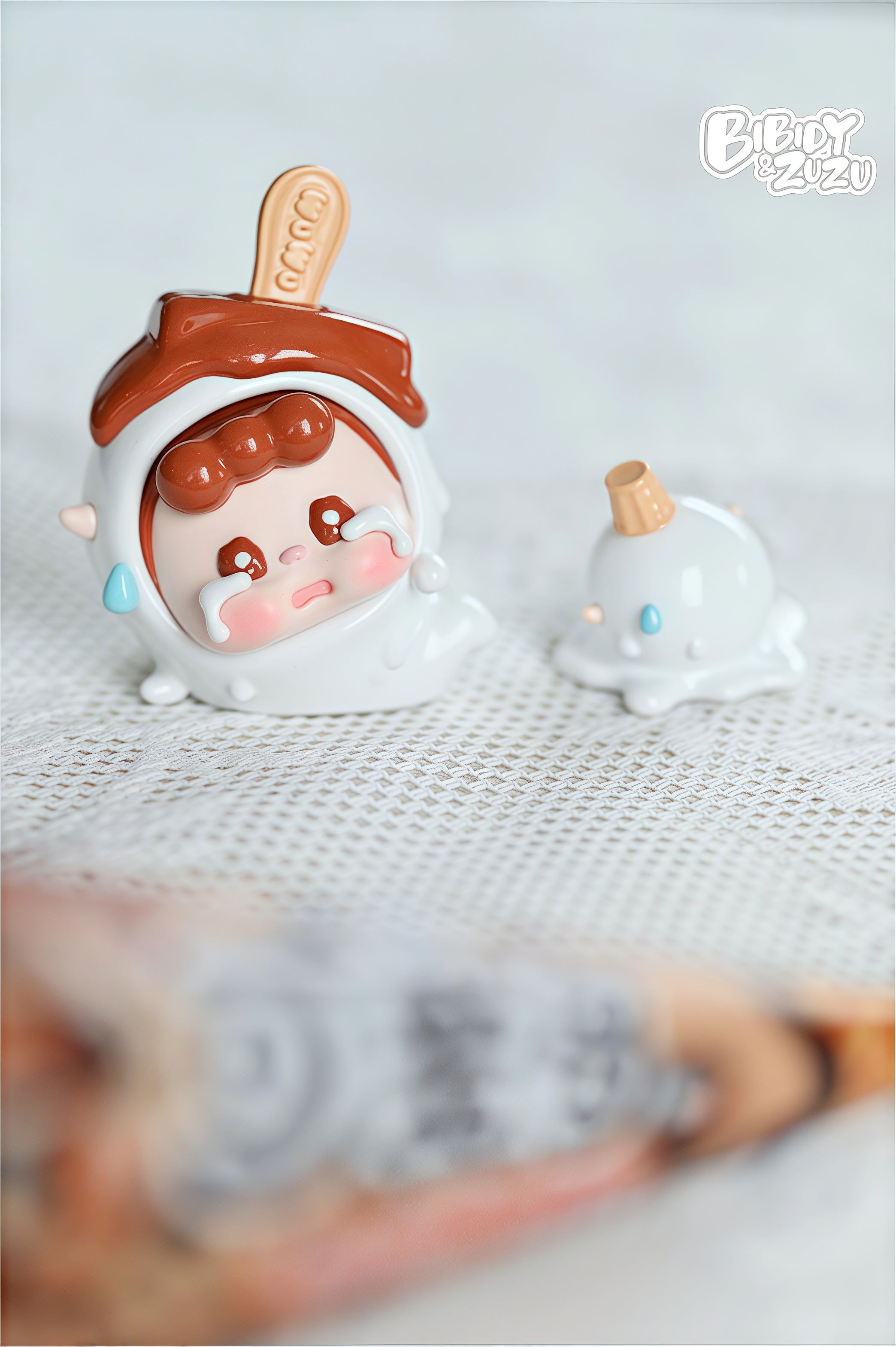 WUWU-THE CRYING ICE CREAM FIGURE