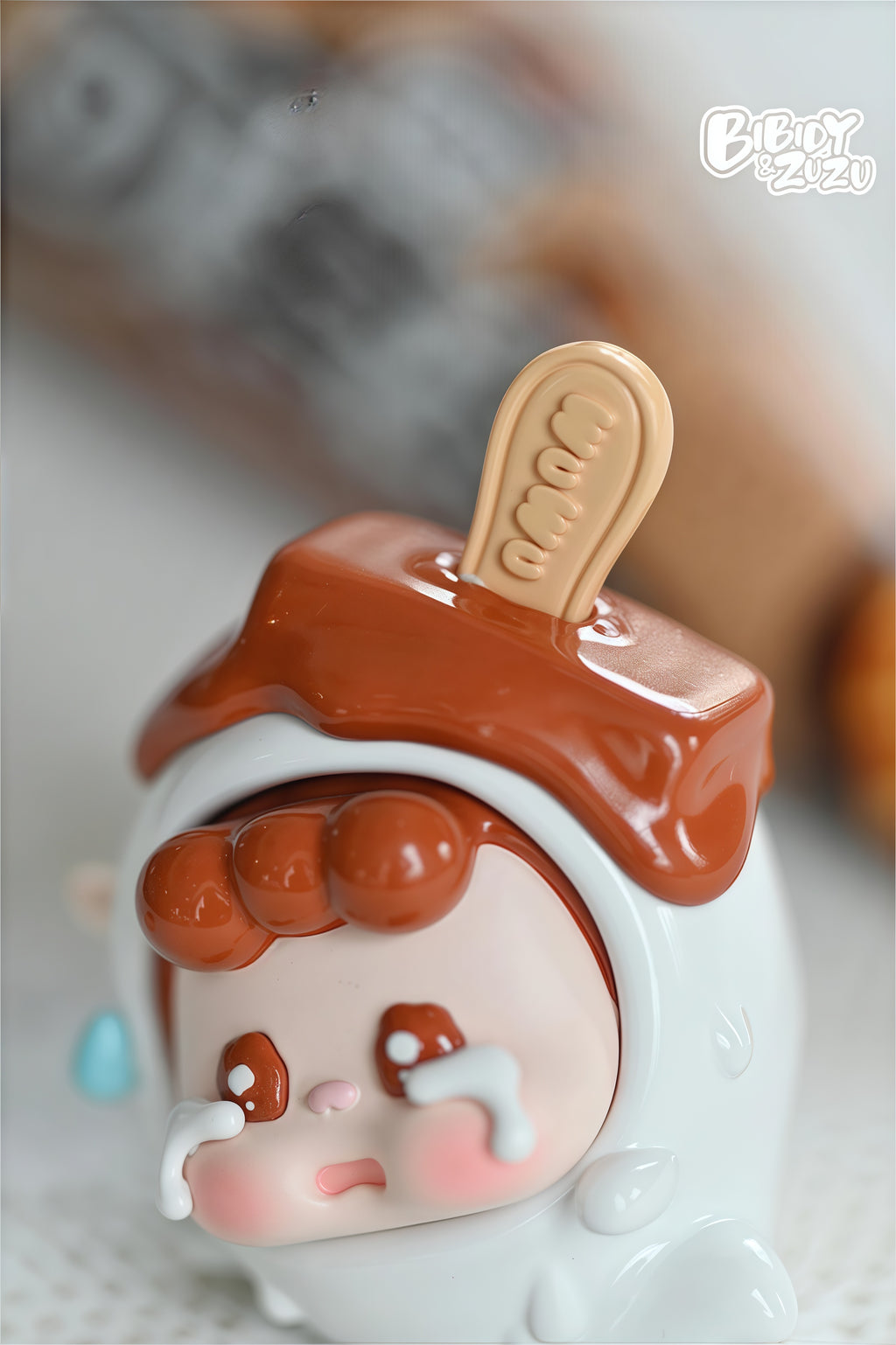 WUWU-THE CRYING ICE CREAM FIGURE