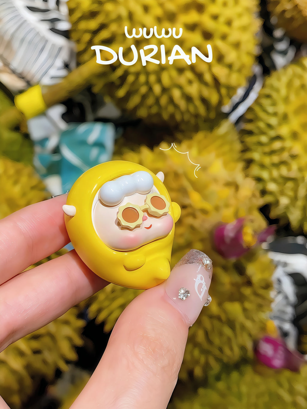 WUWU-THE DURIAN SOFA FIGURE