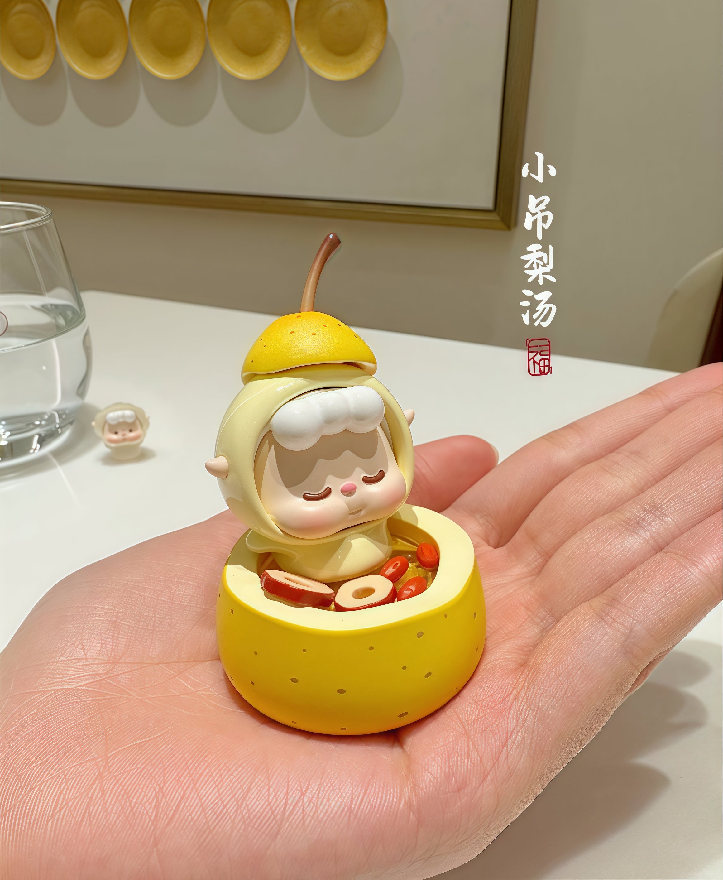WUWU-THE PEAR POT FIGURE LIMITED 520 PICES