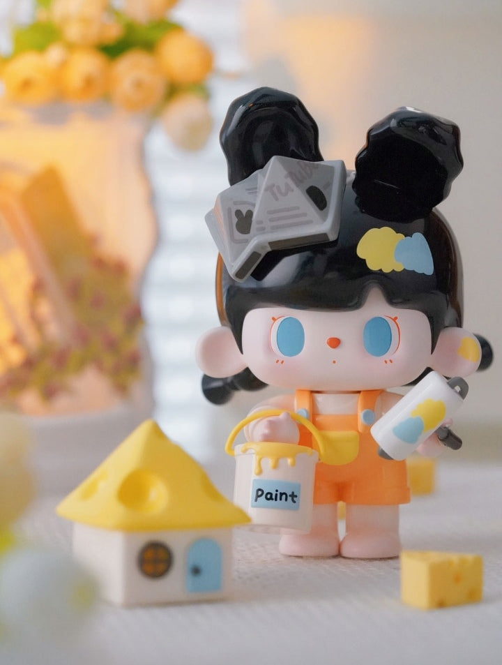 TUTUBEAR-THE TUTU PAINTER FIGURE-WORLD WILD LIMITED 99  PICES