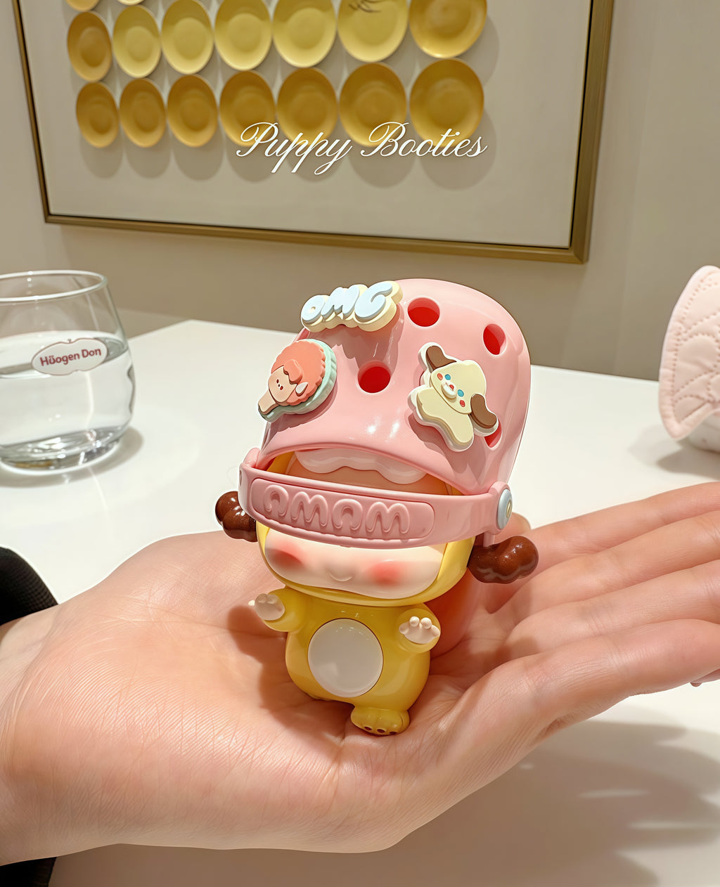 WUWU-PINK CROSS WUWU LIMITED FIGURE