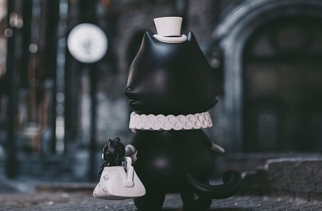 PUCKY -FELIX THE CAT FIGURE