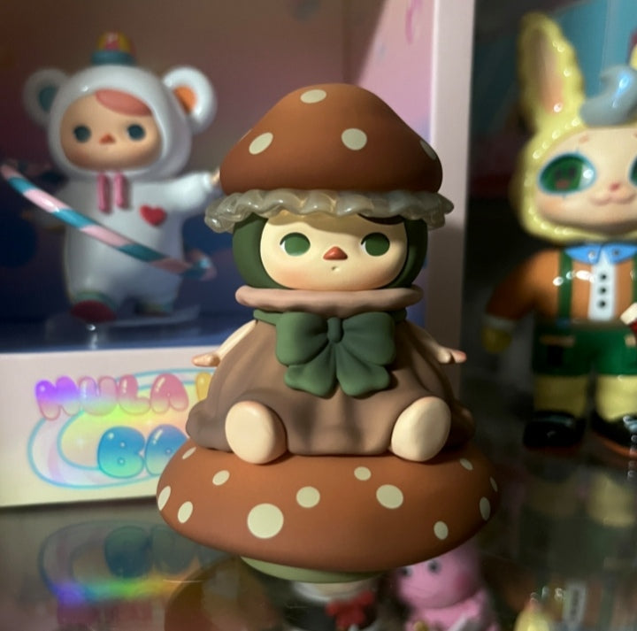 PUCKY-MUSHROOM BABY HANG CARD