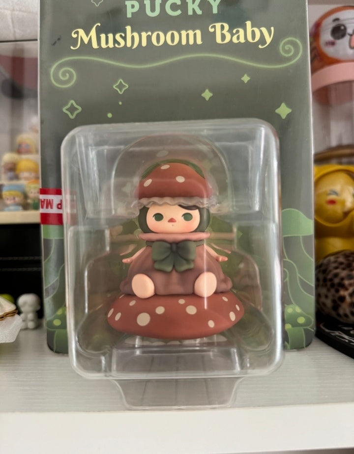 PUCKY-MUSHROOM BABY HANG CARD