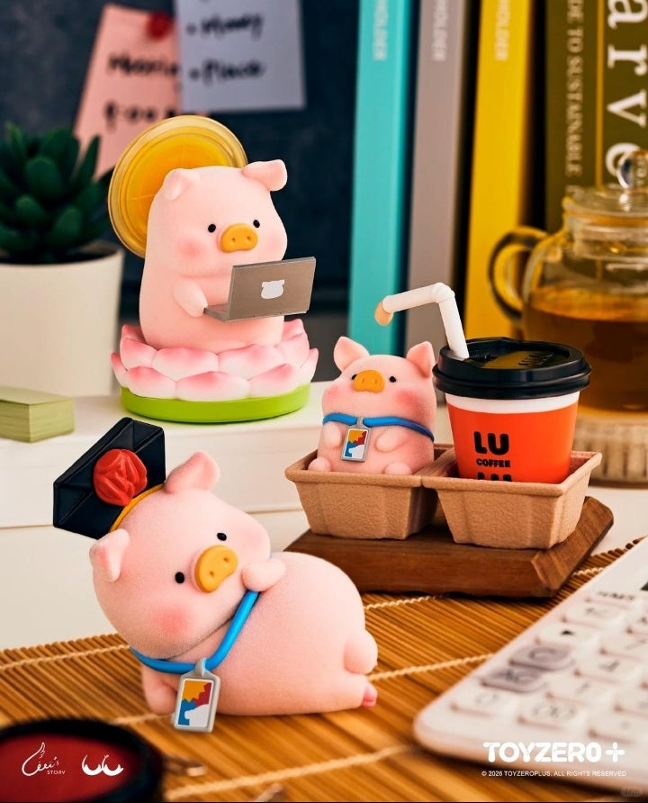 LULU THE PIG -LULU AT WORK SERIES FIGURE