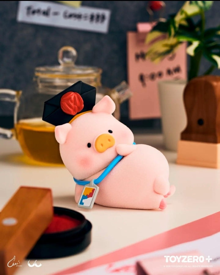 LULU THE PIG -LULU AT WORK SERIES FIGURE