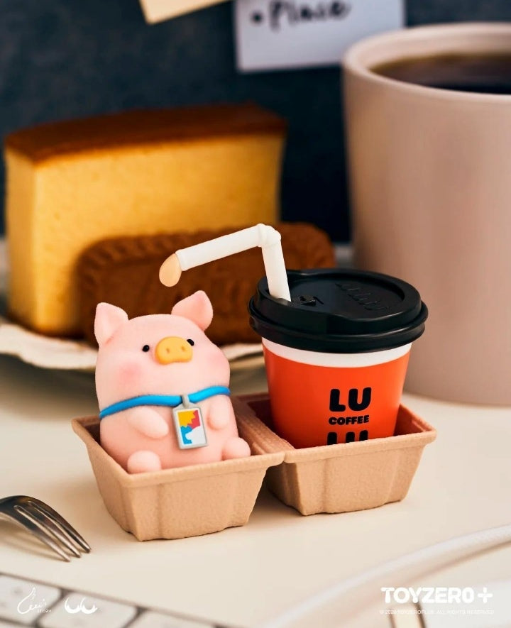 LULU THE PIG -LULU AT WORK SERIES FIGURE