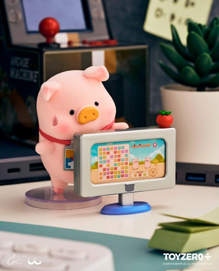 LULU THE PIG -LULU AT WORK SERIES FIGURE