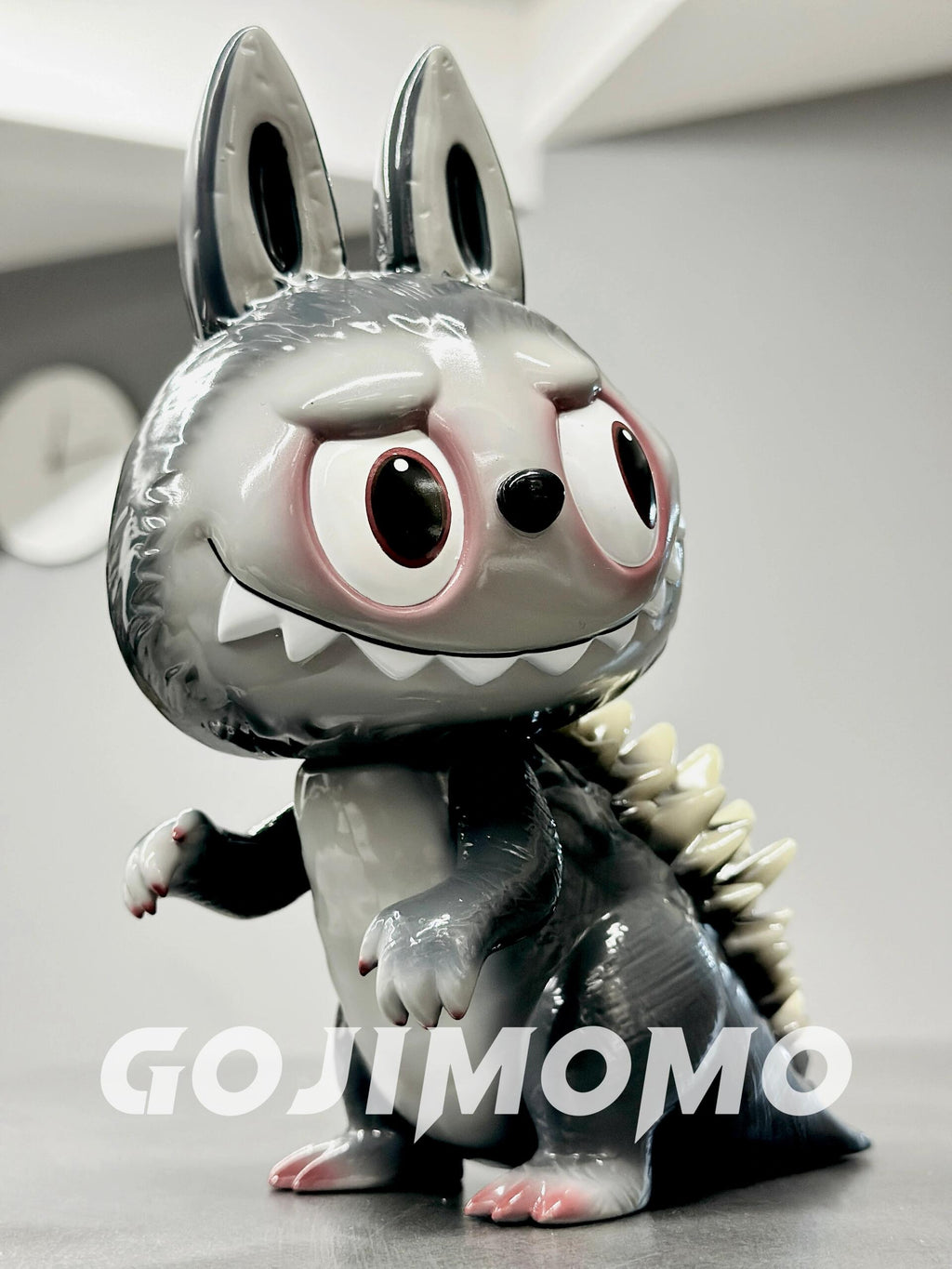 LABUBU-GOJIMOMO