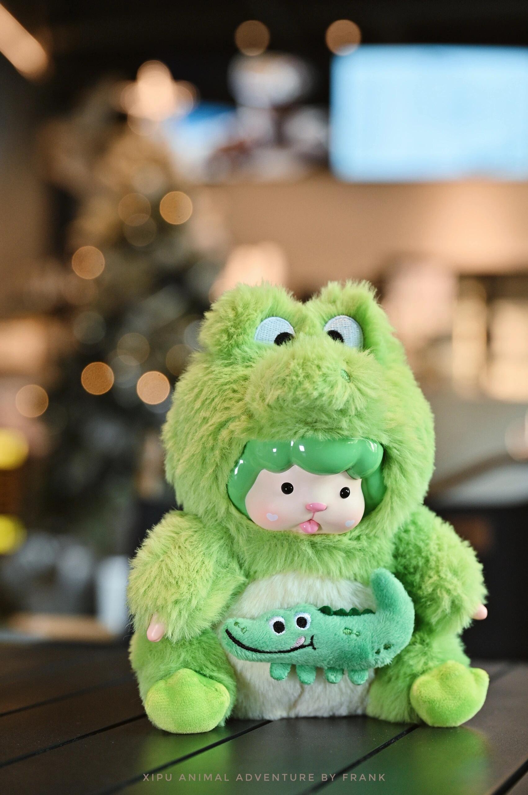XIPU-ANIMAL ADVENTURE SERIES FIGURE