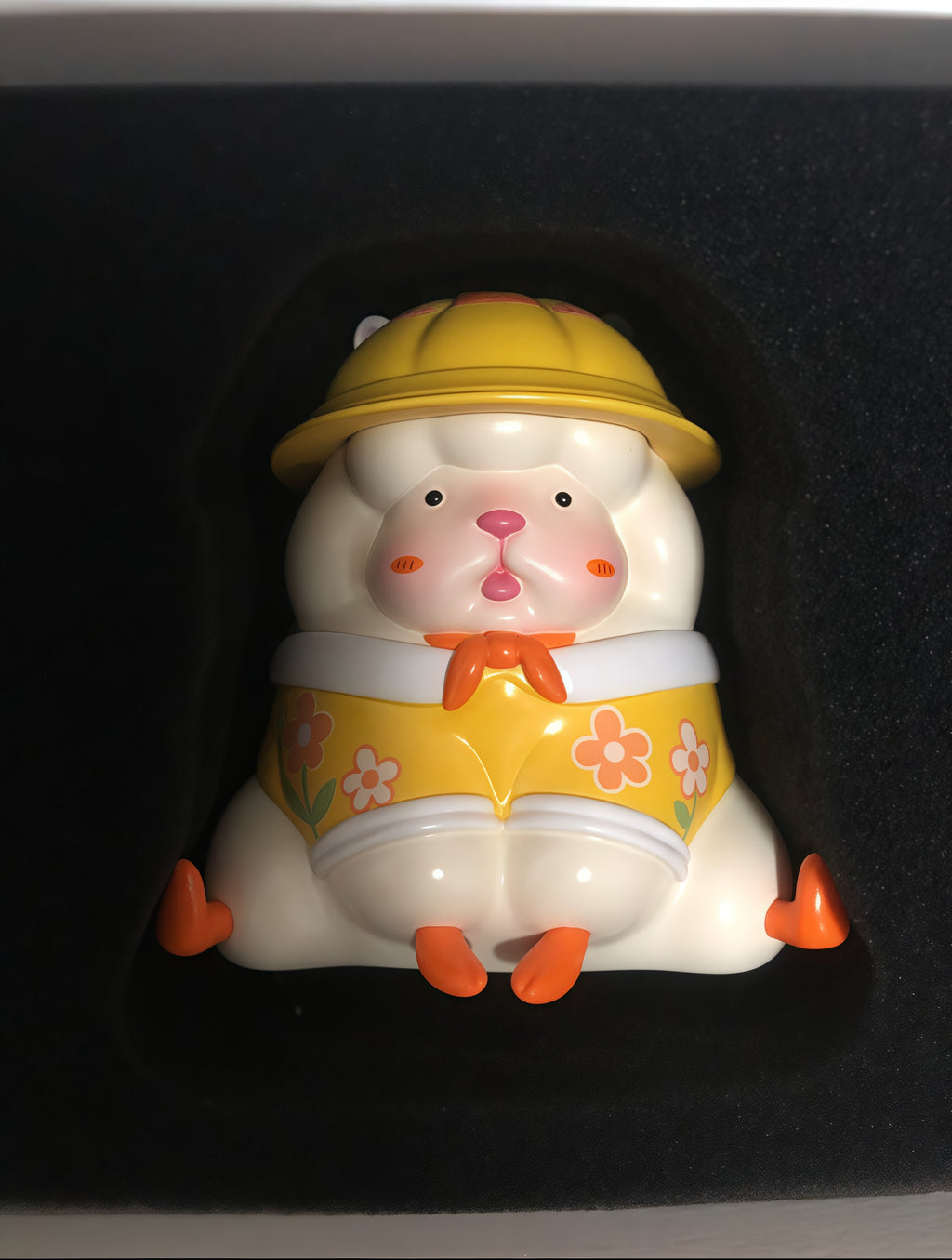 XIPU-Little Yellow Duck Figure-Limited 450 Pices