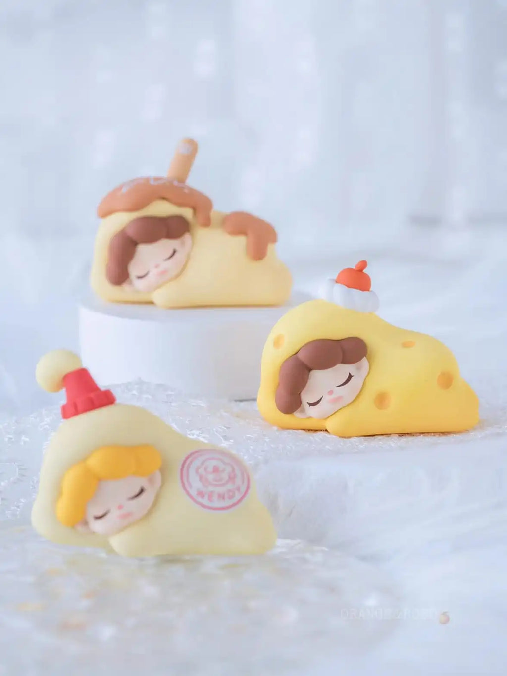 WENDY - MELTED SERIES MINI BEANS