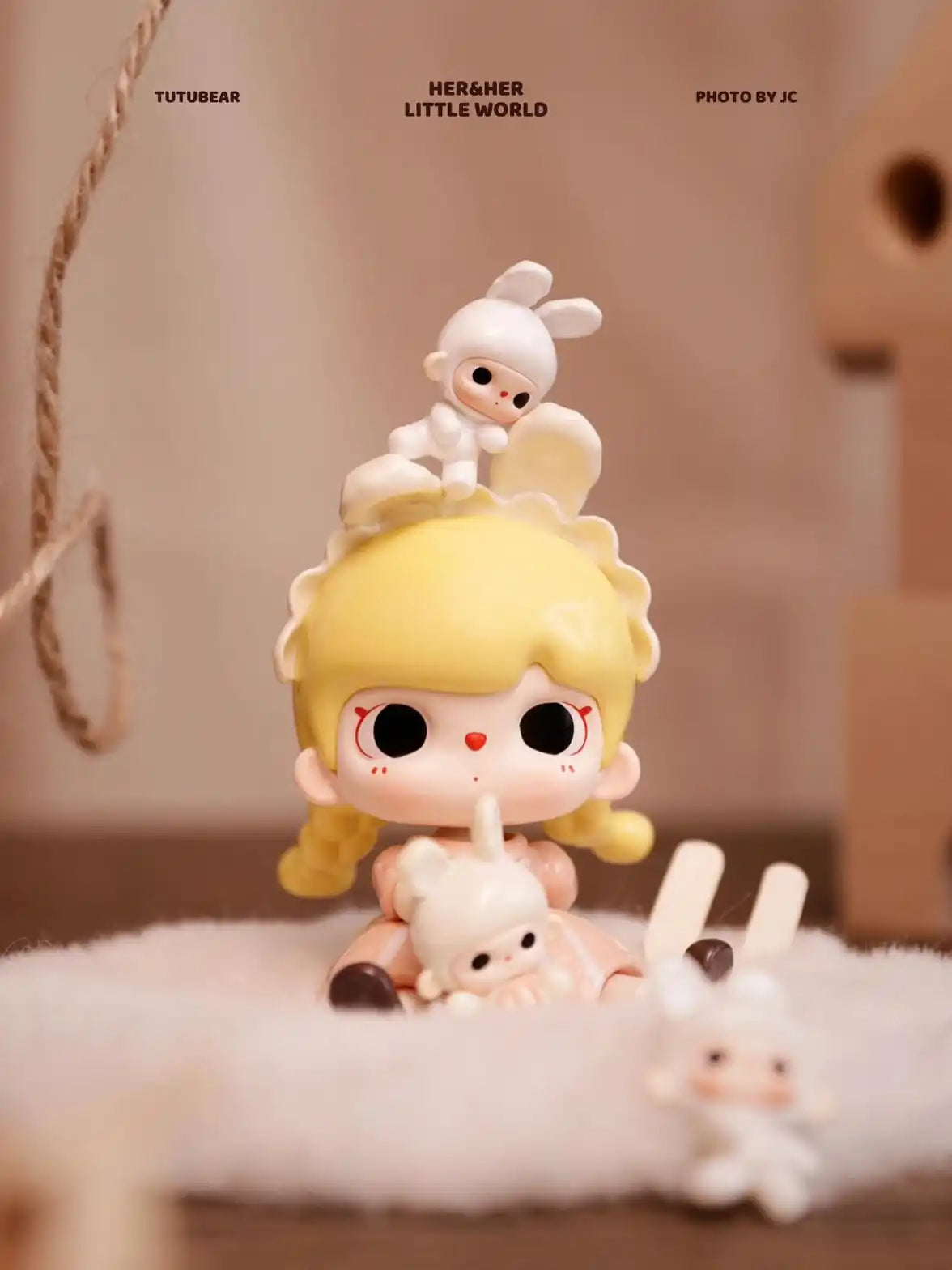 TUTUBEAR - SHE AND HER LITTLE WORLD FIGURES
