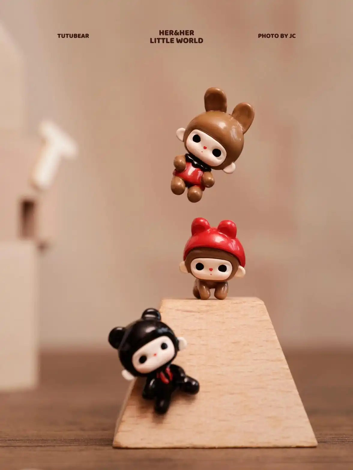 TUTUBEAR - SHE AND HER LITTLE WORLD FIGURES
