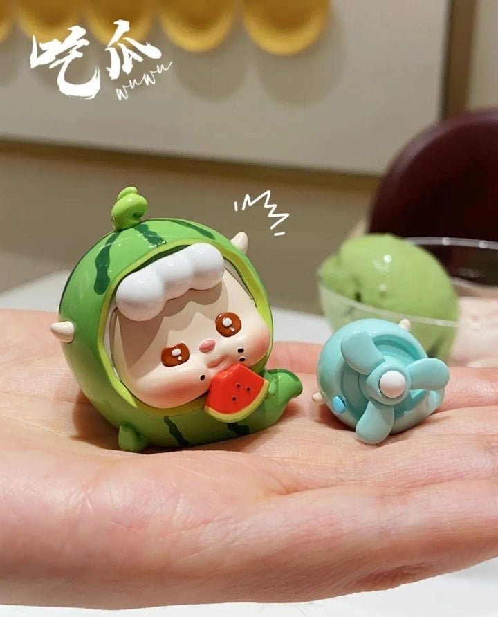 WUWU-I LOVE WATERMELON  FIGURE