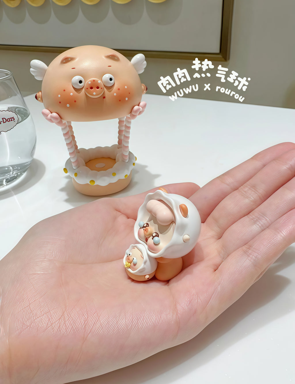 WUWU X ROUROU-HOT AIR BALLON FIGURE