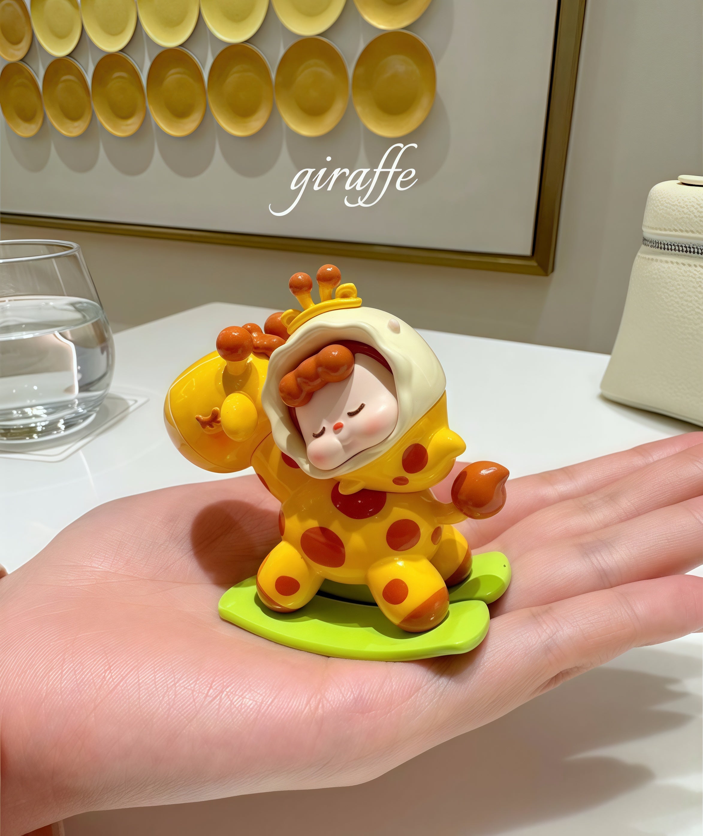 WUWU-GIRAFFE ROCKING HORES FIGURE