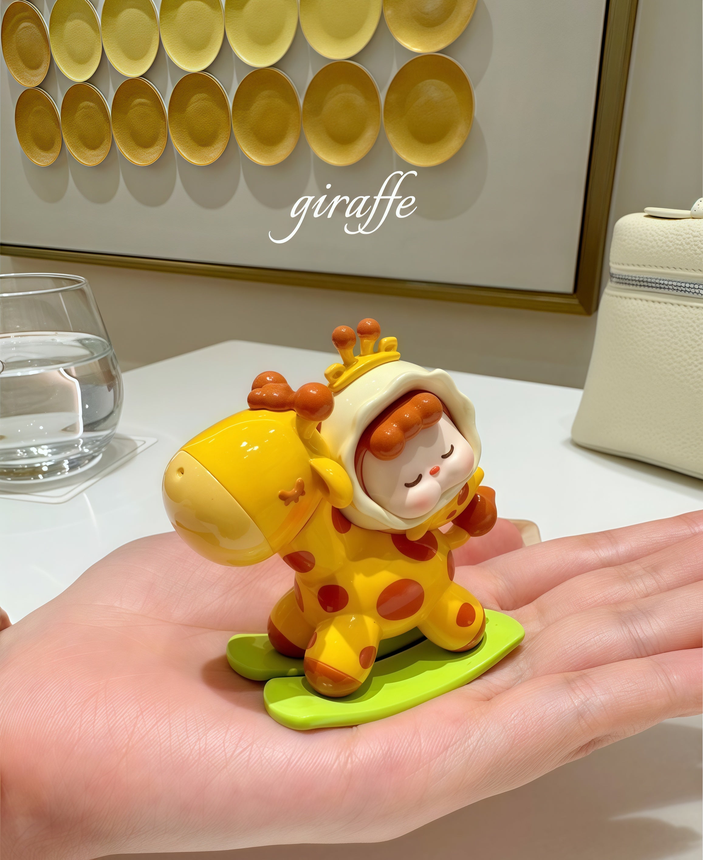 WUWU-GIRAFFE ROCKING HORES FIGURE