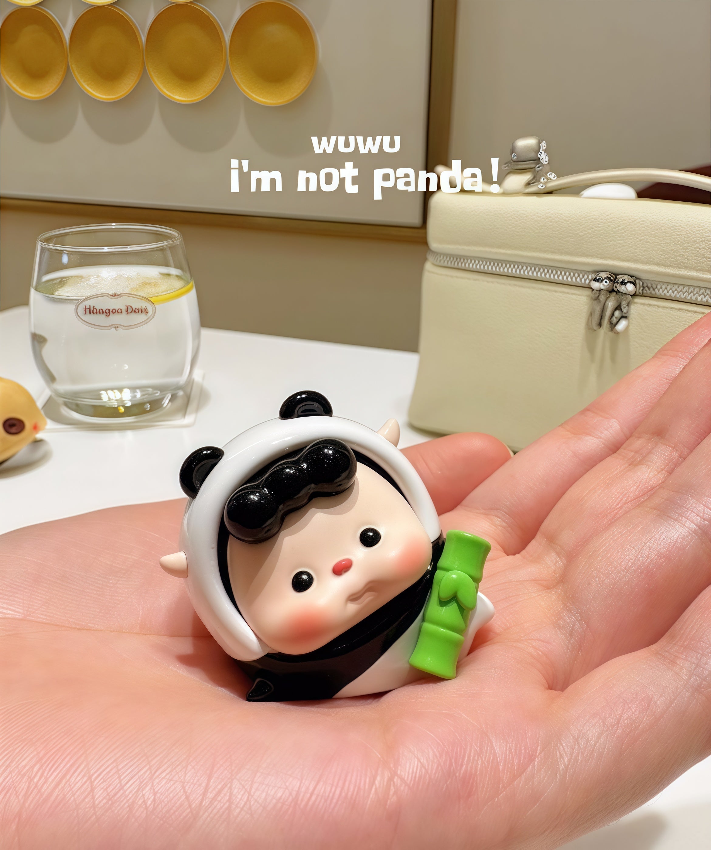 WUWU-I AM NOT PANDA FIGURE