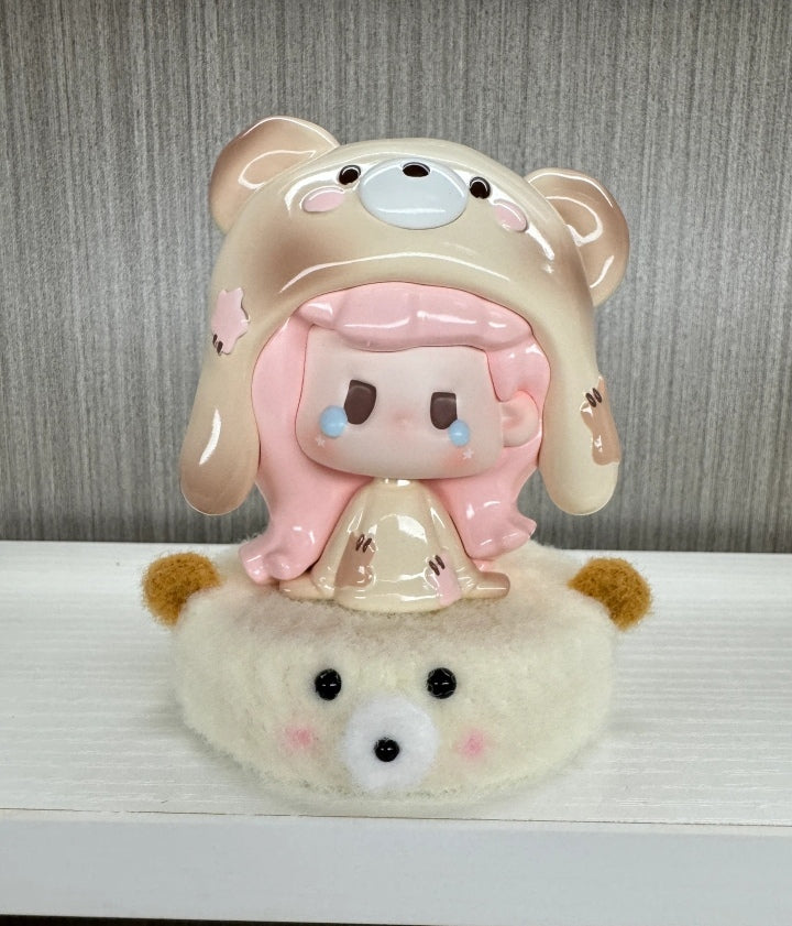 NuNu-Nuaghty  Bear figure-World Wild  Limited 165 picies