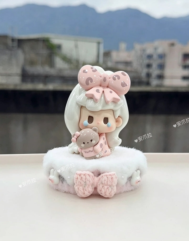 NUNU-Pink Lepoard Girl Figure