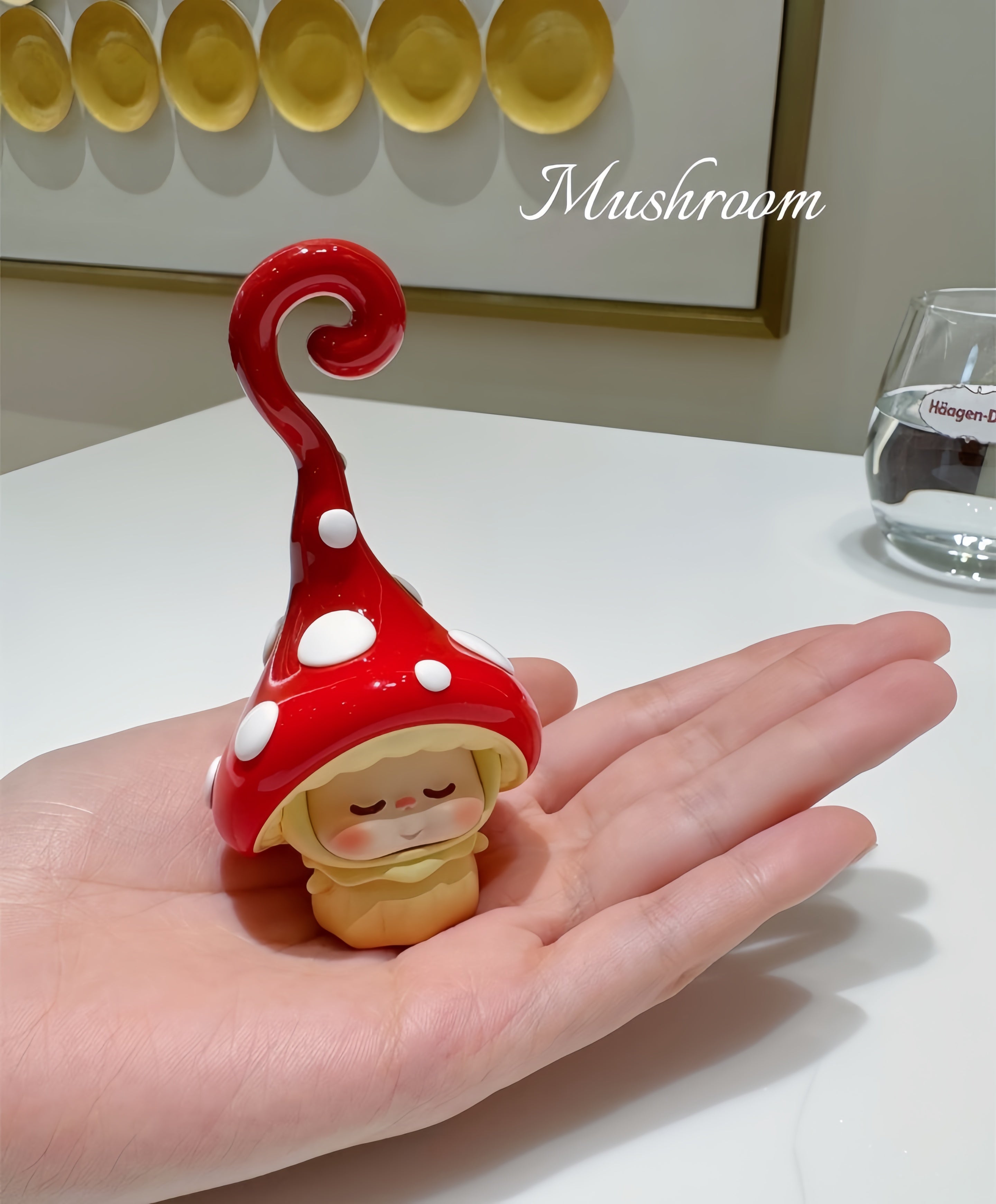 WUWU - Magic Mushroom Figure