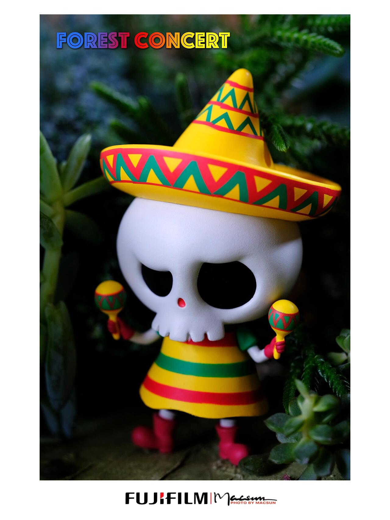 LABUBU - FOREST CONCERT SERIES FIGURE